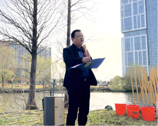 交通产业Ebpay如皋港板块召开“春风又绿江岸，绿色开展同行”主题党日活动