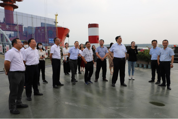 喜迎二十大|校企联建聚合力，携手奋进新征程