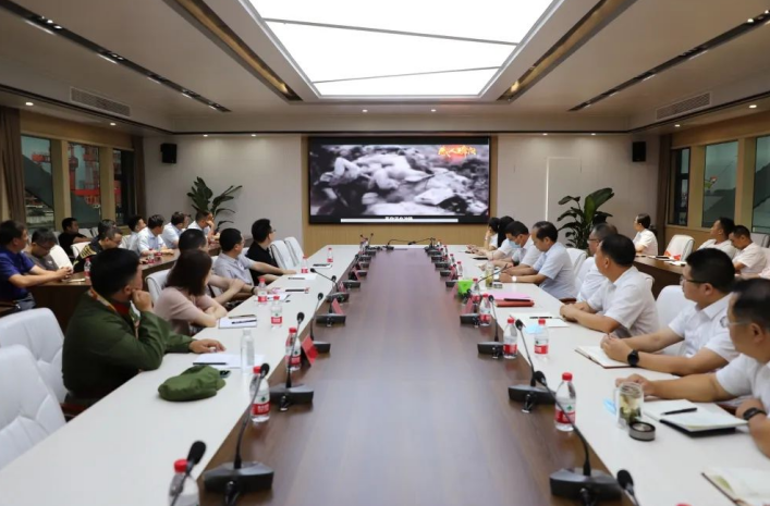 “庆七一，颂党恩”交通产业Ebpay富港板块召开银企共建活动